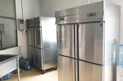 不锈钢厨具设备耐腐蚀性良好的原因